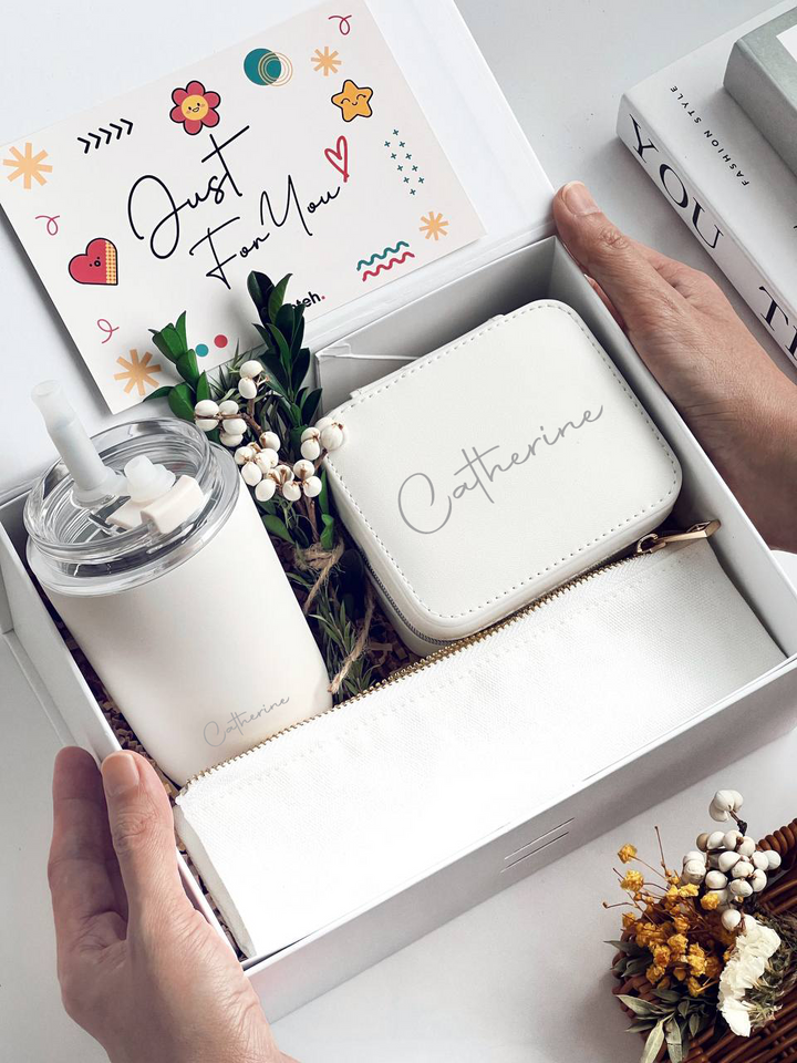 The Allure of White Giftset